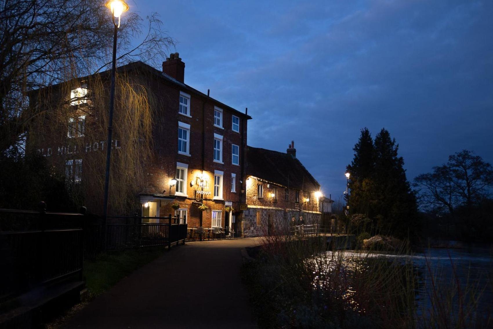 Old Mill Hotel Salisbury Esterno foto